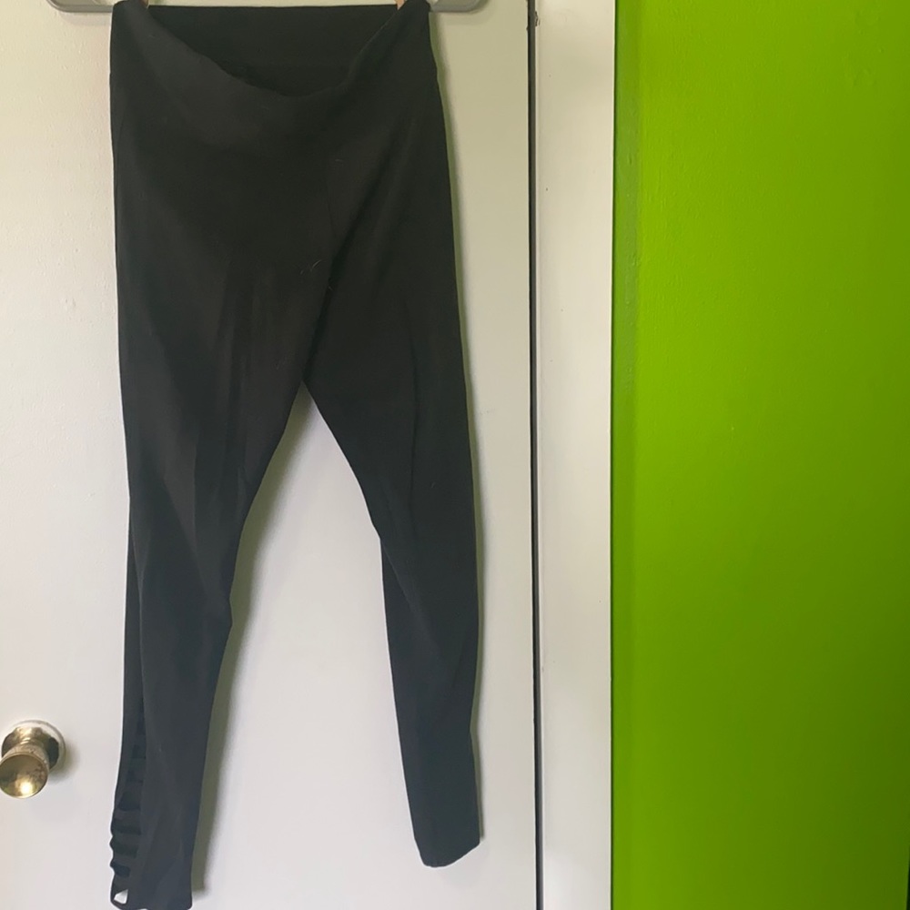 Women’s PINK leggings